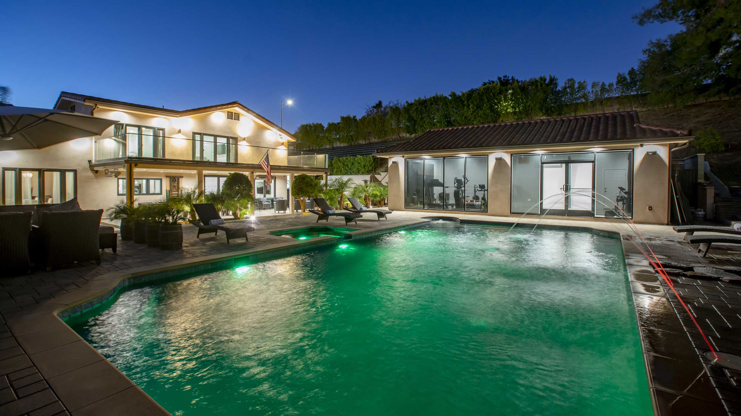 Outdoor-Pool-_-Wish-Recovery-Luxury-Rehab-&-Detox