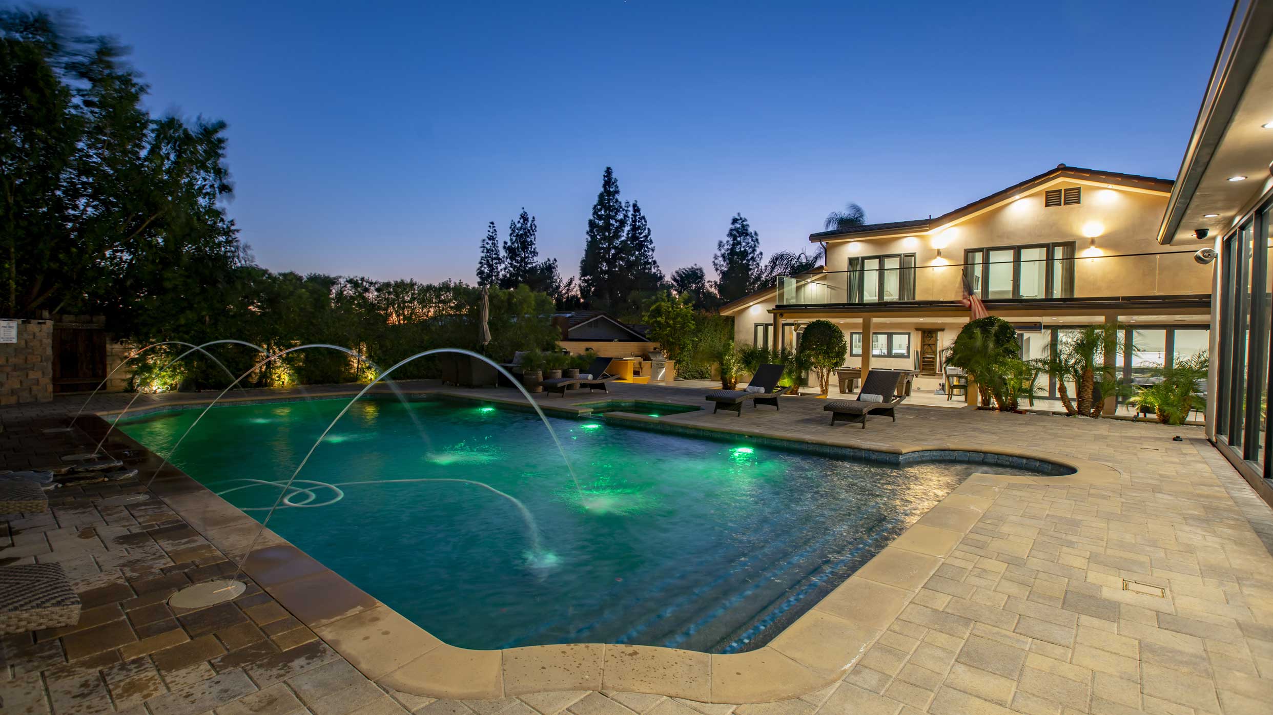 Outdoor-Pool-_-Wish-Recovery-Luxury-Rehab-&-Detox