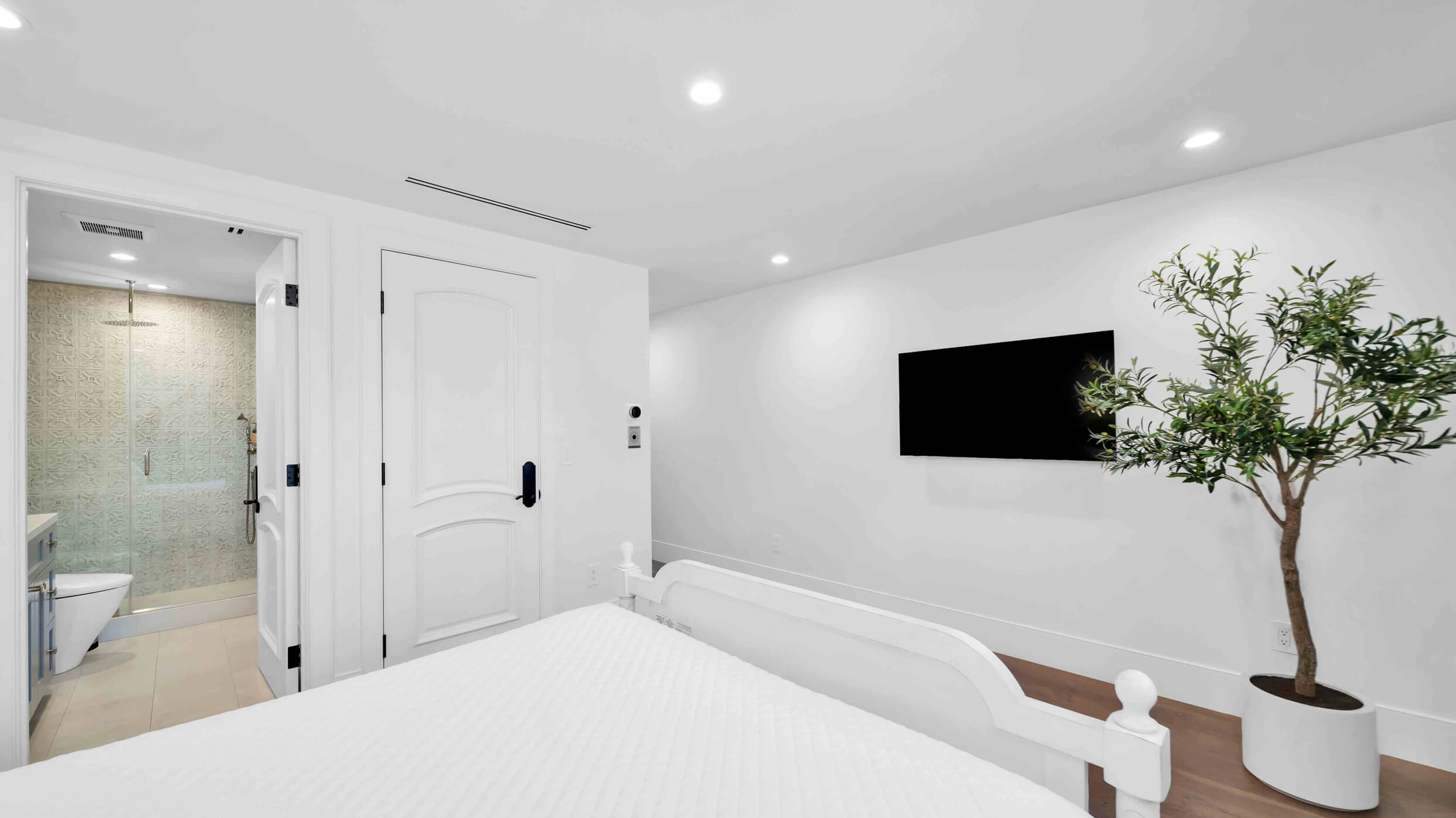 Private-Bedrooms-_-Wish-Recovery-Luxury-Rehab-&-Detox.jpeg