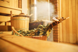Sauna and Aromatherapy Benefits: Holistic Healing Insights